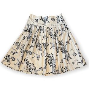 Zara Women’s Ivory Floral Printed Skirt Size Large